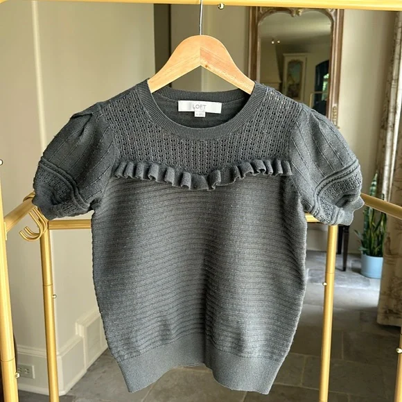 LOFT cute sweater top, XS - Picture 1 of 3